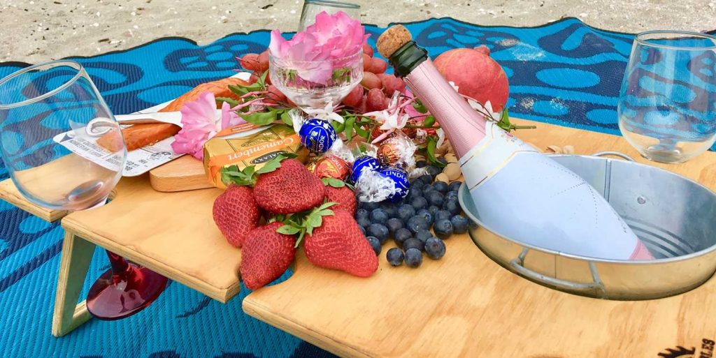 Summer Picnic Table - Banquet